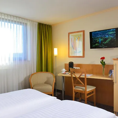 Plaza לאונברג