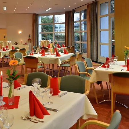 Plaza Hotel 4*