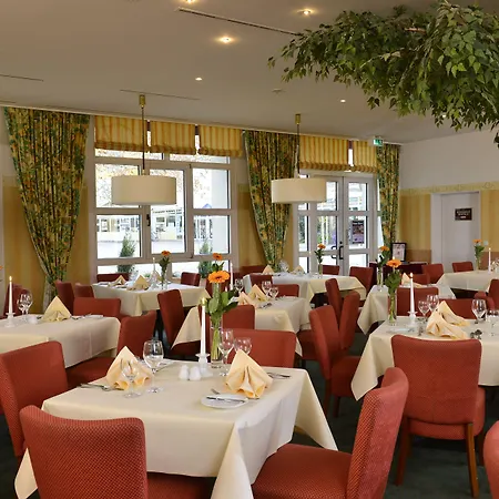 Plaza לאונברג